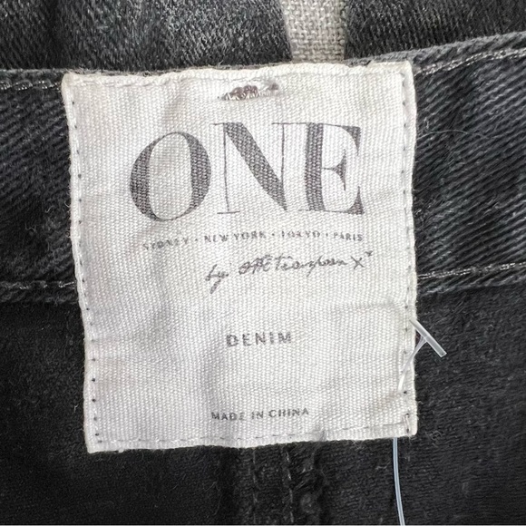 One Teaspoon Distressed Denim Skirt - Picture 8 of 11